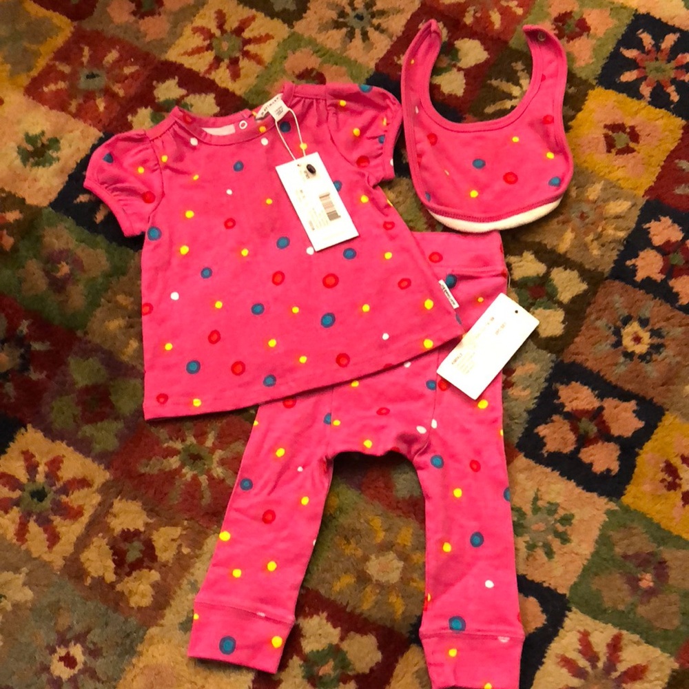 Marimekko 9M playette NWT. Throwing in EUC bib